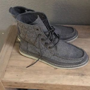 TOMS boots